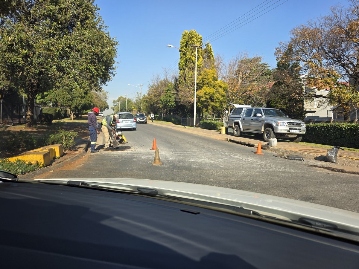 Thys_Brits's tweet photo. True reflection of service in @CityTshwane - when citizens have to repair potholes themselves and at own cost because the city is incapable and useless. @nasiphim @Our_DA @VFPlus https://t.co/LZ7BTXq3r3