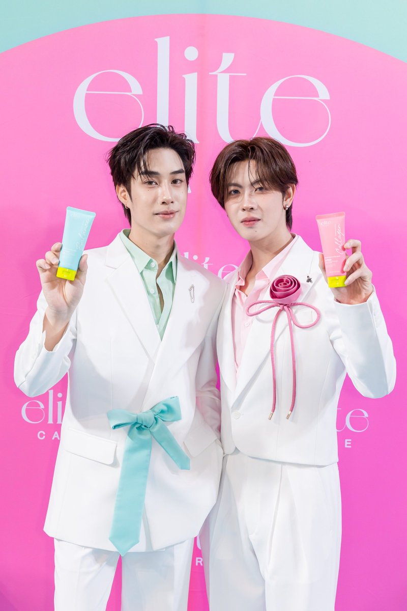 dailyscoopsnews's tweet photo. Elite Care ควงคู่พรีเซนเตอร์ “เติ้ล-เฟิร์สวัน” เสิร์ฟฟินให้ ‘ด้อมติดฝน’ 
ฉลองครบรอบ 3 ปีสุดปัง! ในงาน “Elite Care The Clear Mission with Tle &amp; FirstOne”

🍦💕: https://t.co/0oN7SFBDPe

#EliteCare #อีลิทแคร์ #EliteCarexTleFirstone #เคลียร์หน้าให้คลีน #โฟมล้างหน้า https://t.co/OZ78Ngnz9d