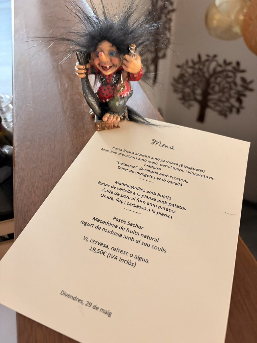 restcampana's tweet photo. Trol-lorí, trol-lorà… anem a dinar…🎶🎶🎶 👨‍🍳➕🍷➕❤️ #restlacampana #cuinacatalana #cuinademercatiproximitat #cuinacasolana #hostafrancs https://t.co/M7fH3qtmZq
