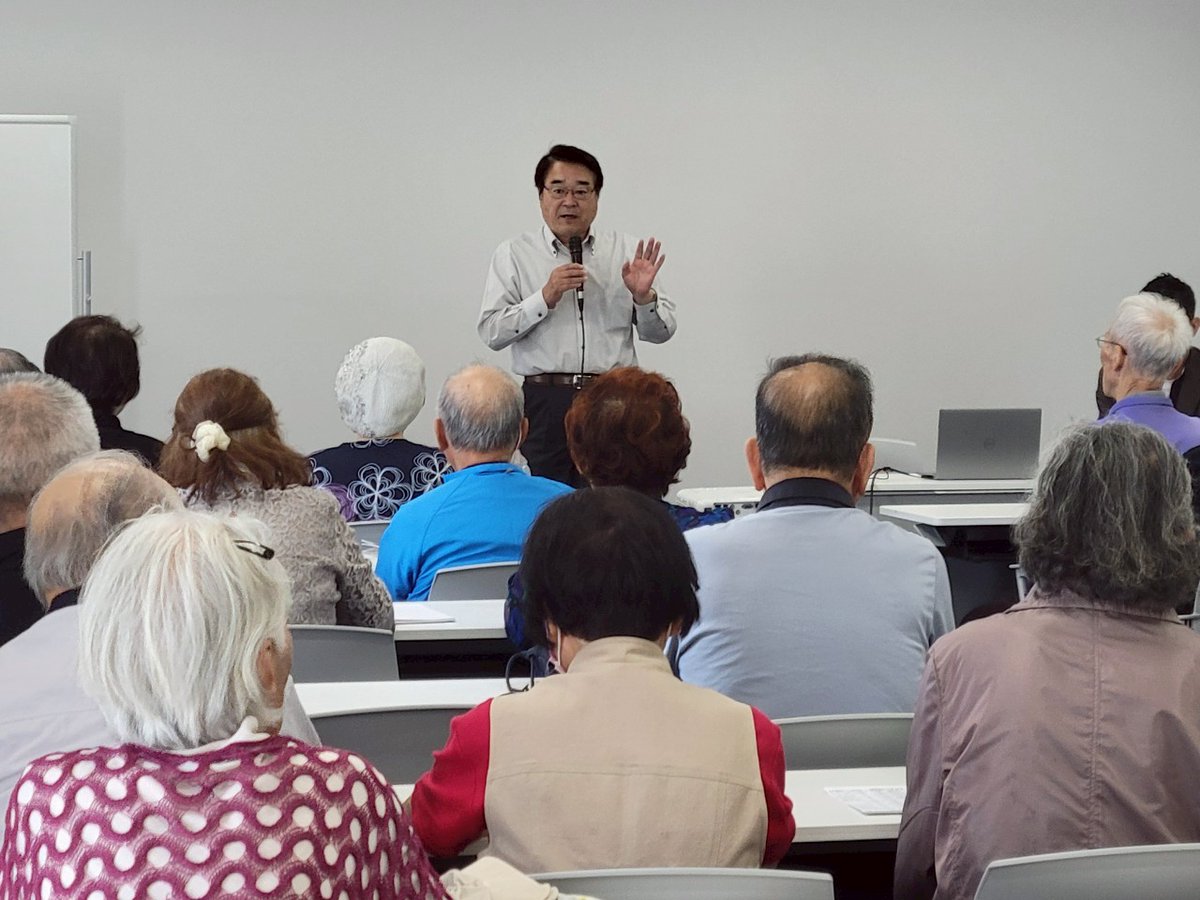 shimobata's tweet photo. 本日、福井生き生き会(夜明けの会)の定例会に参加して、市政報告をさせて頂きました✨
波多野つばさ前衆議院議員も参加され、皆さんからの再審制度見直しや福井アリーナなど幅広い質問や意見にお答えしました。
福井アリーナに関しては、私から今後のスケジュールや想定される課題についてもお話しました。
私も勉強になります😄