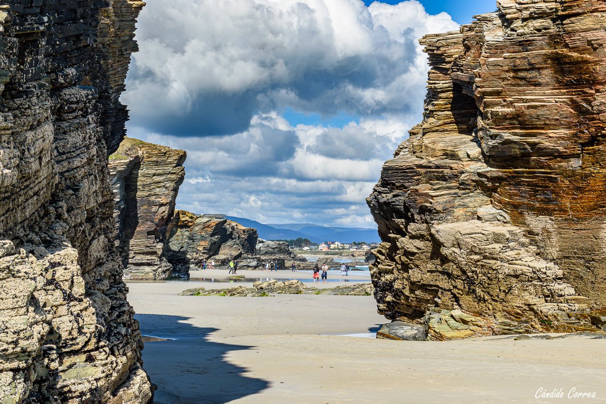 Candidotw's tweet photo. Playa de las Catedrales #Ribadeo https://t.co/6c73PQfxfb