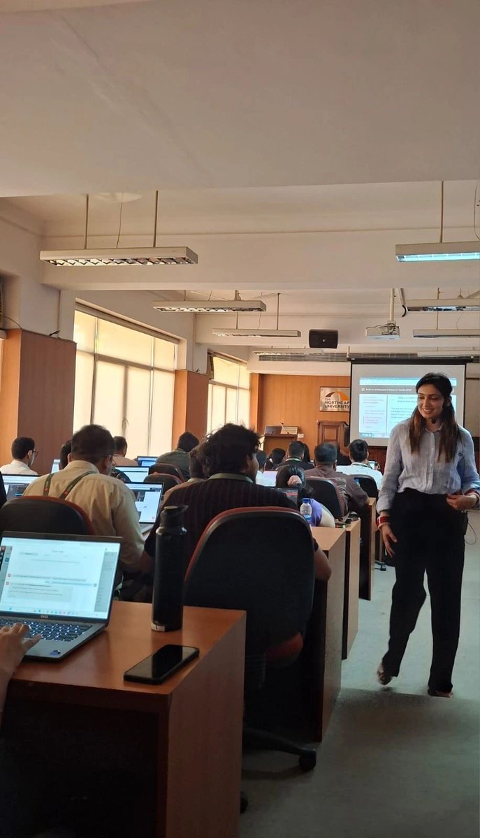 inoaug's tweet photo. Exploring the future of intelligent reporting at ORACLE APEX AI BOOTCAMPS: JAPAC 🚀

Hands-on Lab: AI Interactive Reports by Ankita Beri showcased smarter reporting with Oracle APEX + AI 🔥

#orclAPEX #AI #GenAI #Oracle #AIBootcamp #OracleAPEX #JAPAC https://t.co/7jRp63K8HH