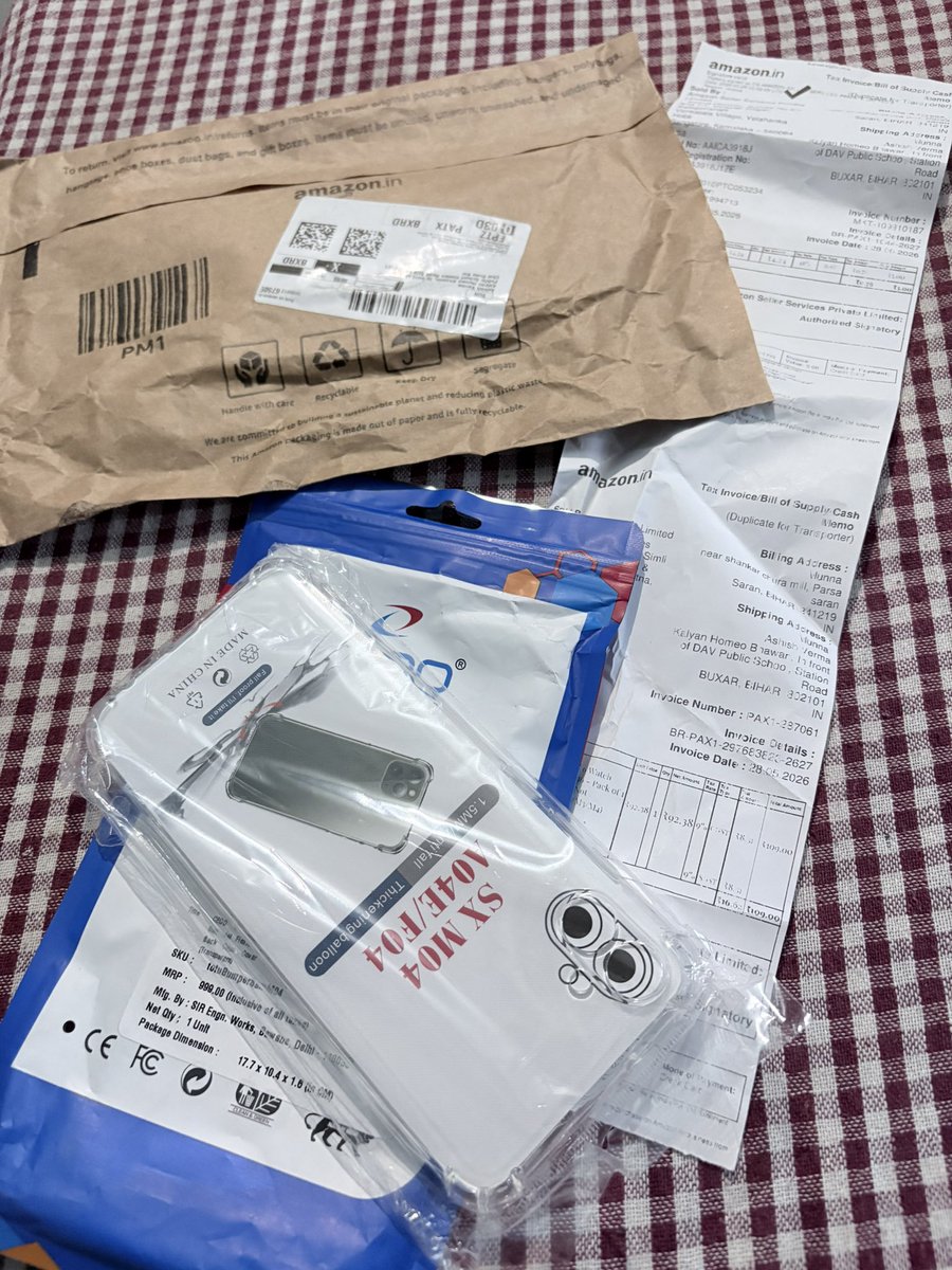 NxtNews24's tweet photo. Very disappointed with Amazon. I ordered a Mi Smart Band strap but received a mobile cover instead. This kind of wrong delivery wastes customers’ time and trust. Please resolve this issue and ensure proper quality checks before shipping. @AmazonHelp @amazonIN -
#WrongProduct https://t.co/xHDNfXntMV
