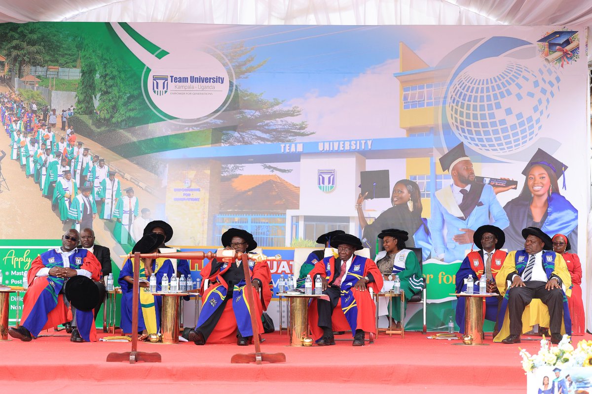 TeamUniversityU's tweet photo. Team University celebrates 1,341 graduates at the 16th Graduation Ceremony 🎓

• Masters – 211
• PGD – 180
• Degrees – 495
• Diplomas – 255
• Certificates – 200

Female: 562 | Male: 779
Congratulations to the Class of 2026 for this remarkable achievement. 

#16thgrad2026 https://t.co/zoluaFCcEI