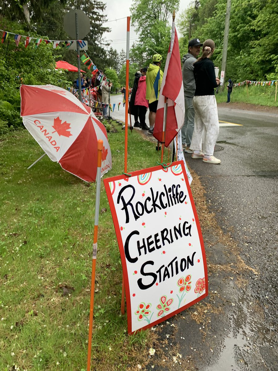 rawlsonking's tweet photo. It was fun to join Prime Minister Mark Carney, Joseph Cull and the rest of the neighbourhood to cheer on marathoners in Rockcliffe Park during 2026 Tamarack Ottawa Race Weekend! https://t.co/AkYtTMU4y2