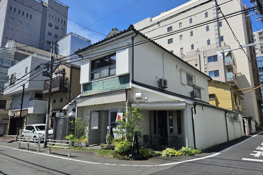 andtrip_'s tweet photo. ／
🍧夏のおすすめかき氷特集第10弾🍧
東京・八王子【町屋カフェ 金多屋】
＼
木造町屋の落ち着いた空間で、涼しいひとときを🎐シロップから手作り✨のおすすめかき氷を3種類ご紹介🥰
🔻詳細はこちら
https://t.co/Q7chgQl0tY
#かき氷 https://t.co/mbTimG7OdG