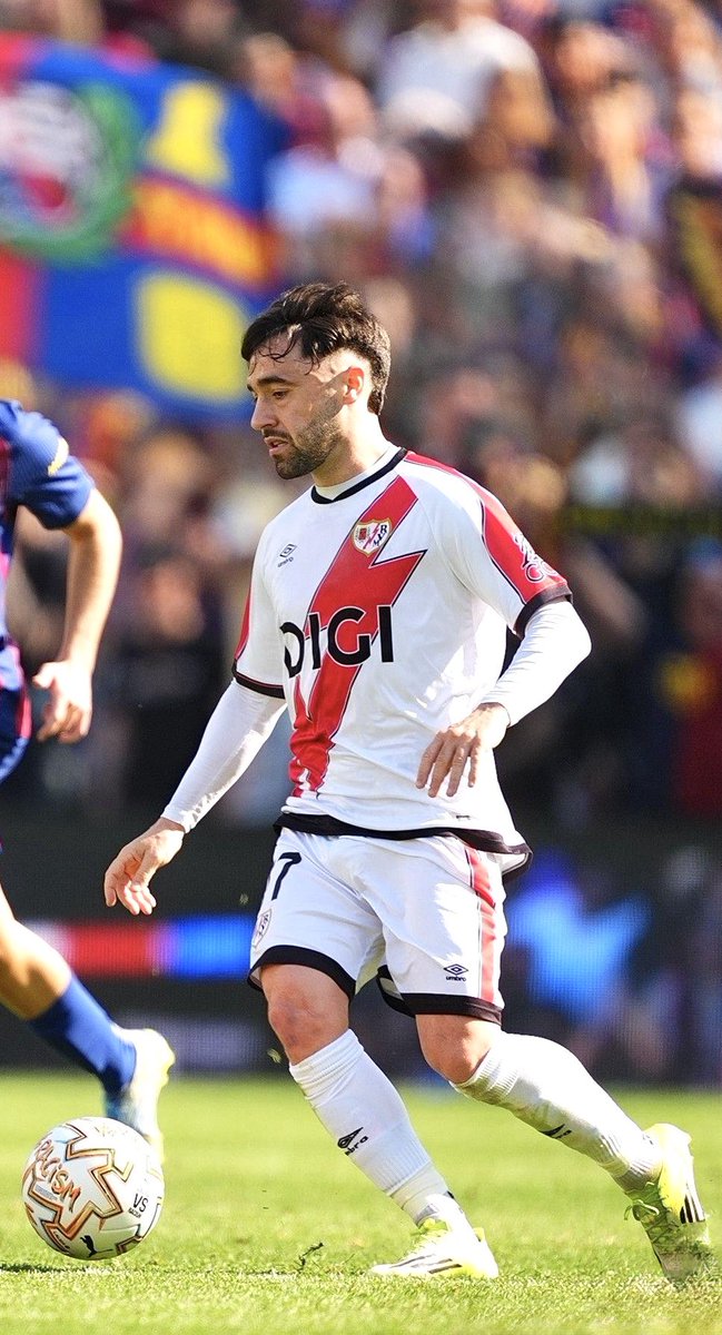 pasionrayistaX's tweet photo. INFORMACIÓN | UNAI LÓPEZ

El futbolista vasco finaliza contrato con el Rayo Vallecano y se irá al Athletic Club.

Gracias por todo Unai, jugador que nos ha dado mucho. https://t.co/OlixBS0PRB