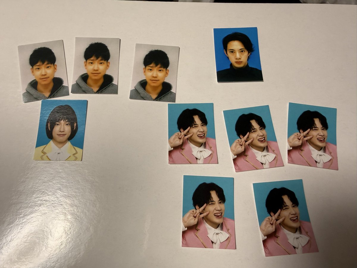 s_28s_22's tweet photo. モナキ 証明写真 ガチャ

求 🧡 初期販売

譲 画像  初期販売分

郵送希望 
同種交換または衣装同士交換でお願いいたします。
裏面に富士フィルム表記ありで交換希望。
お気軽にご連絡ください！ https://t.co/JtKrNHa2hV