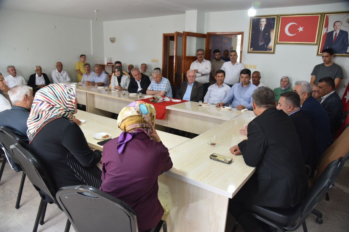 Tamer_Dagli's tweet photo. İmamoğlu İlçe Başkanlığımızı ziyaret ederek İlçe Başkanımız Sayın Hidayet Doyduoğlu ve kıymetli teşkilat mensuplarımızla bir araya geldik, bayram sevincimizi paylaştık. @akpartiadanail 

Rabbim muhabbetimizi, kardeşliğimizi ve dayanışmamızı daim eylesin. Tüm teşkilat mensuplarımıza gönülden teşekkür ediyor, bir kez daha Kurban Bayramı’nın ülkemize, milletimize ve İslam âlemine hayırlar getirmesini diliyorum. @Akparti