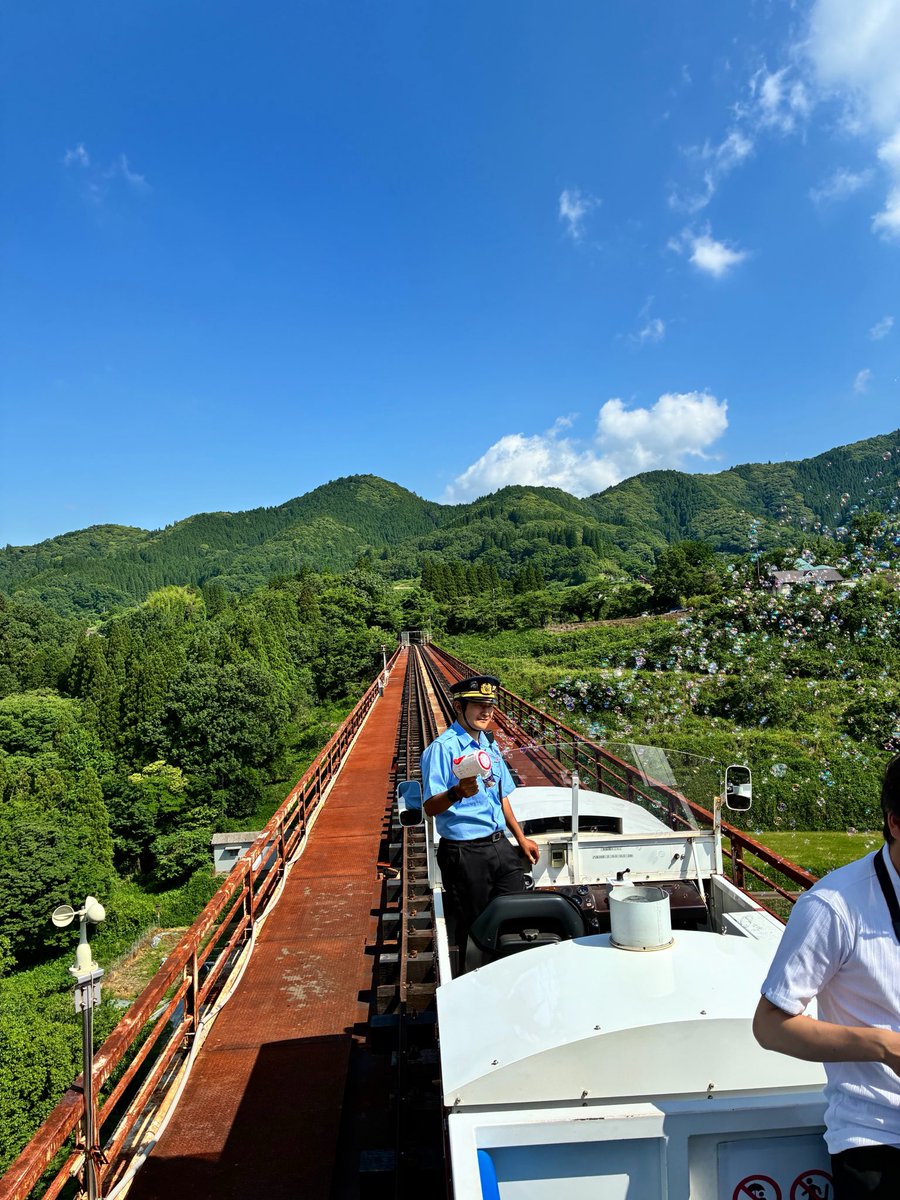 brimama712's tweet photo. 高千穂あまてらす鉄道
グランドスーパーカート最高でした✨
高千穂の絶景を眺めながらの空中散歩、かなりおすすめです🚃🌿 https://t.co/zAOT3gEpmb