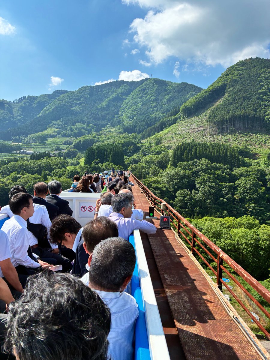 brimama712's tweet photo. 高千穂あまてらす鉄道
グランドスーパーカート最高でした✨
高千穂の絶景を眺めながらの空中散歩、かなりおすすめです🚃🌿 https://t.co/zAOT3gEpmb