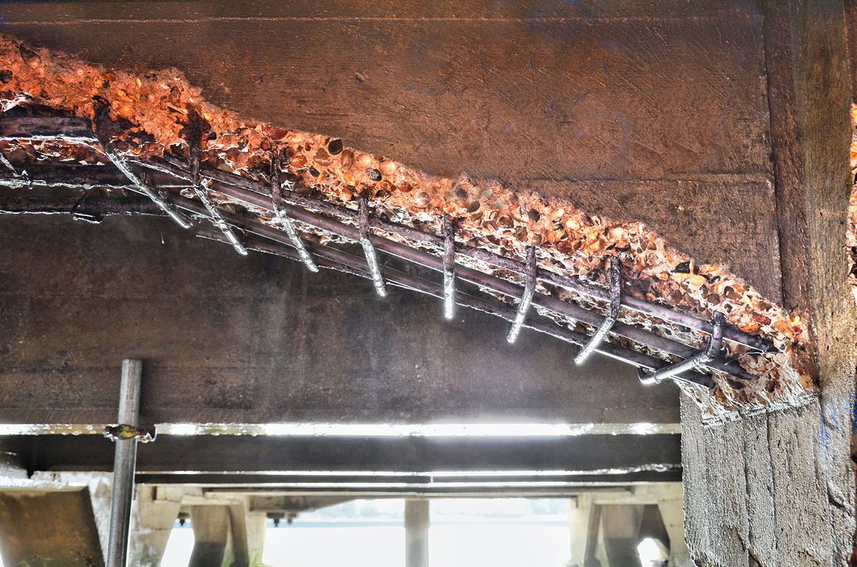 rglservices's tweet photo. 🟢 Precision Concrete Removal at Its Finest 🟢 

Check out this impressive result from a recent handheld hydrodemolition project. Using ultra-high-pressure water jets, we're able to selectively remove deteriorated concrete while leaving the rebar fully exposed and intact, with no micro-cracking, no vibration damage, and zero dust.

Handheld hydrodemolition is ideal for targeted repairs in confined spaces, bridge soffits, tunnels, and other hard-to-reach areas where traditional methods just aren't practical.

✅ Environmentally friendly

✅ Highly precise and controlled

✅ Faster turnaround on complex repairs

✅ Preserves structural integrity

At RGL, we specialise in delivering these specialist solutions safely and efficiently.

 👉 Find out more about our hydrodemolition services here:   https://t.co/Xaq09G4TL9 

#RGLservices #Hydrodemolition