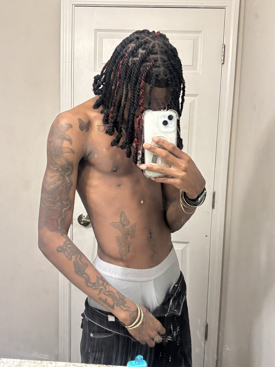 jayxho's tweet photo. dumpy dump⭐️ https://t.co/DOF7FzrZZu