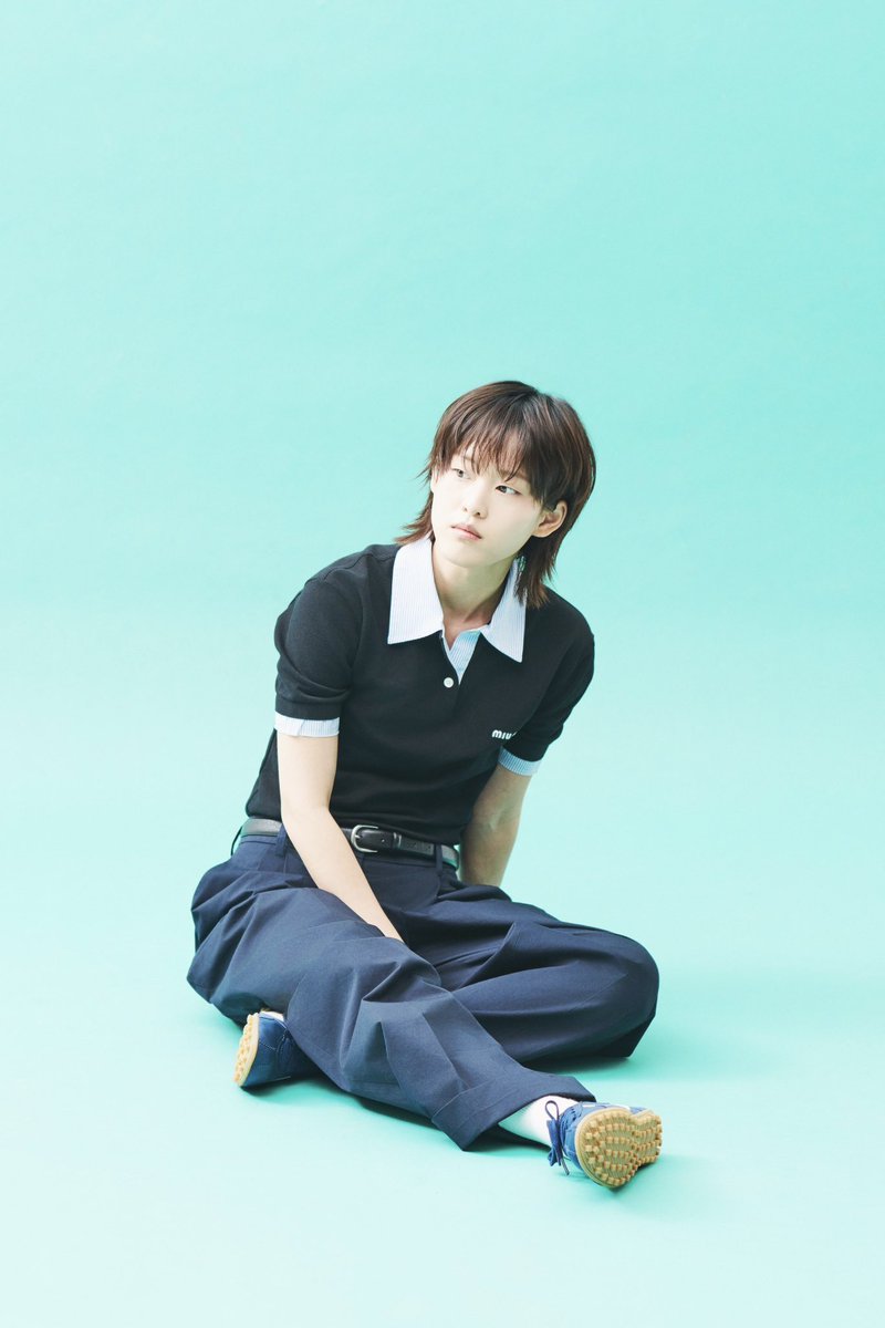 _fromee's tweet photo. 띨롱 .. 포즈로 느좋을주는여자때매 미치겟네 https://t.co/SjLmCuPs9B