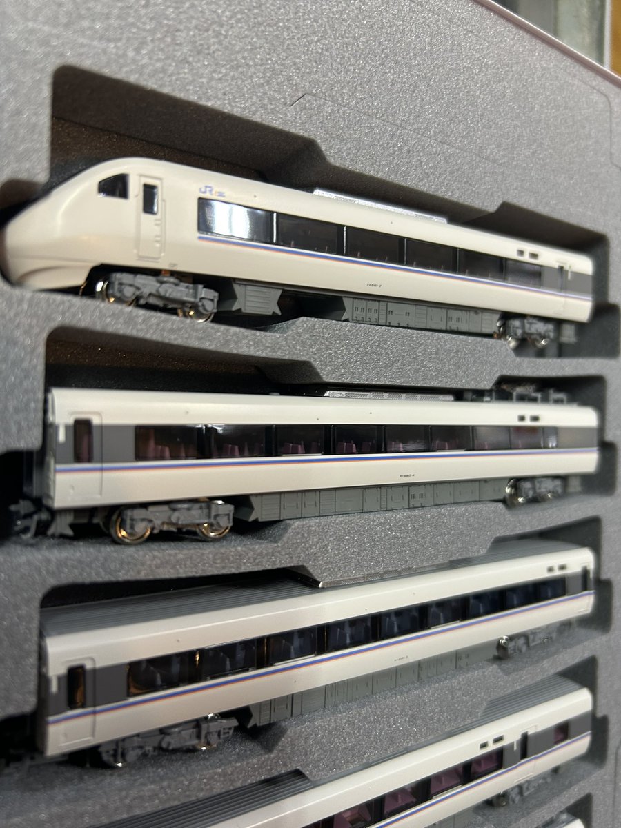 KATO Nゲージ新商品 品番10-2152 / 10-2153 681系「しらさぎ」 6両