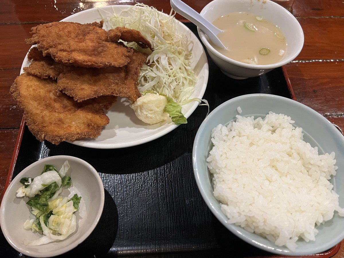 lyfcve's tweet photo. 恵比寿最終出勤はどんくでチキンカツ！
短い間だったけど恵比寿勤務楽しかったです！通勤電車以外は！！ https://t.co/mcTfbg8CNQ