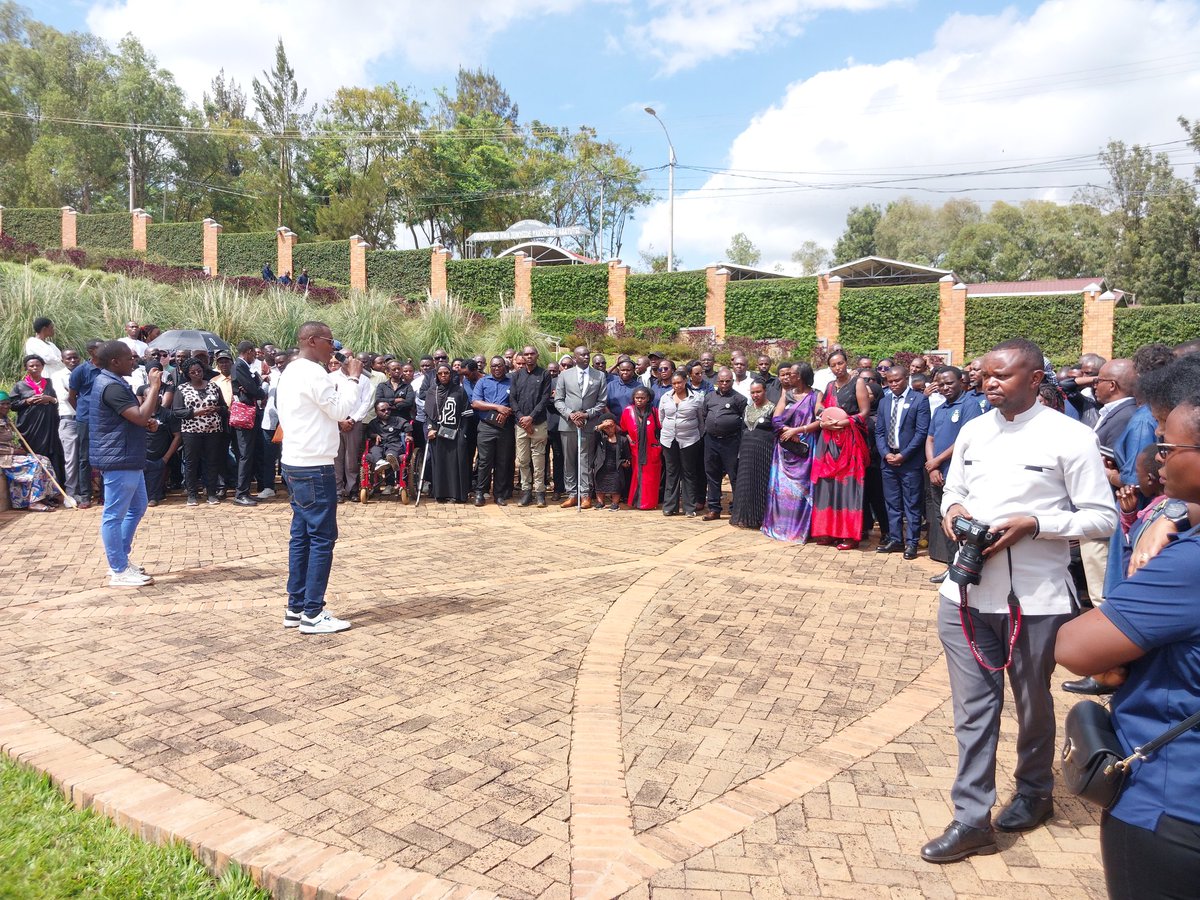 uphls's tweet photo. #Kwibuka32:Uyu munsi @uphls yifatanyije na @ncpdrwanda, @KicukiroDistrict, @NUDOR n’imiryango ihagarariye abantu bafite #Ubumuga mu kwibuka Jenoside yakorewe Abatutsi mu 1994, twibuka,twunamira abazize Jenoside, tuniyemeza gukomeza kubaka ejo heza harangwa n’ubumwe n’ubudaheranwa https://t.co/Wy14jeGRdO