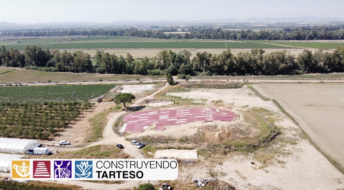 CTarteso's tweet photo. Hoy concluimos la VIII Campaña de Excavaciones en el yacimiento de Casas del Turuñuelo 🧱 (hasta próximo aviso) 
Muy prontito os pondremos al tanto de los resultados 😎 https://t.co/a9I9Sk5cpL