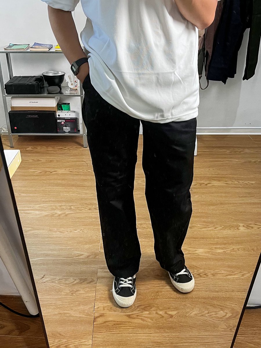 118harilagi's tweet photo. kalau cari celana fit yg bisa buat semua acara lu harus lirik ini sih. gokil ini emg celananya cakep dan bisa buat ke semua outfit.

paduin pake polos aja langsung keliatan clean👍🏻 https://t.co/lvwAlyOCKn