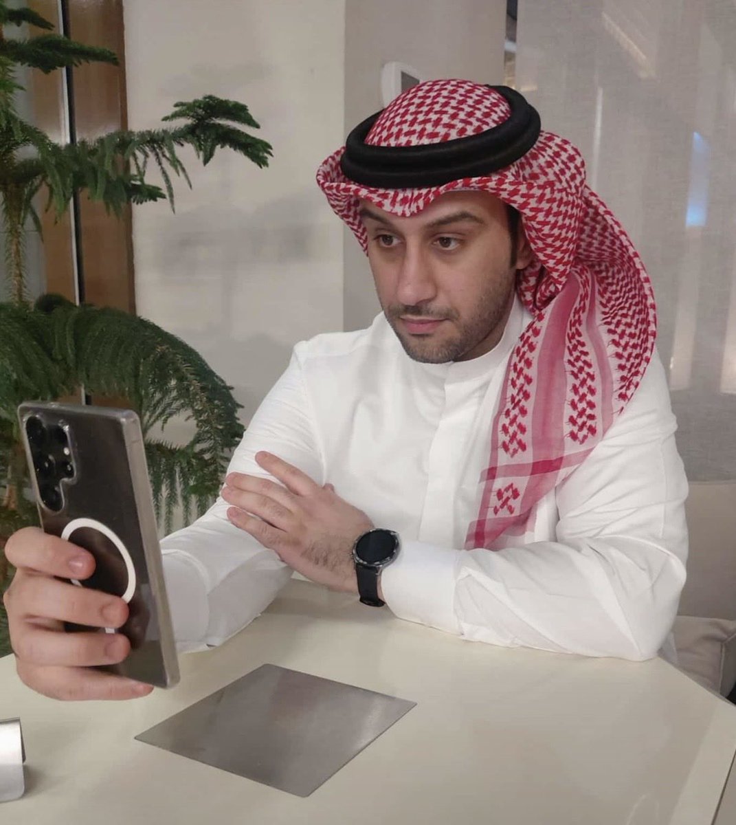 mrm1962mod's tweet photo. كل عام وانت بألف خير وميلاد سعيد 34 سنه انشاء الله العمر كله 🎂 حمد ولدي الغالي https://t.co/bYwHwaBiRb