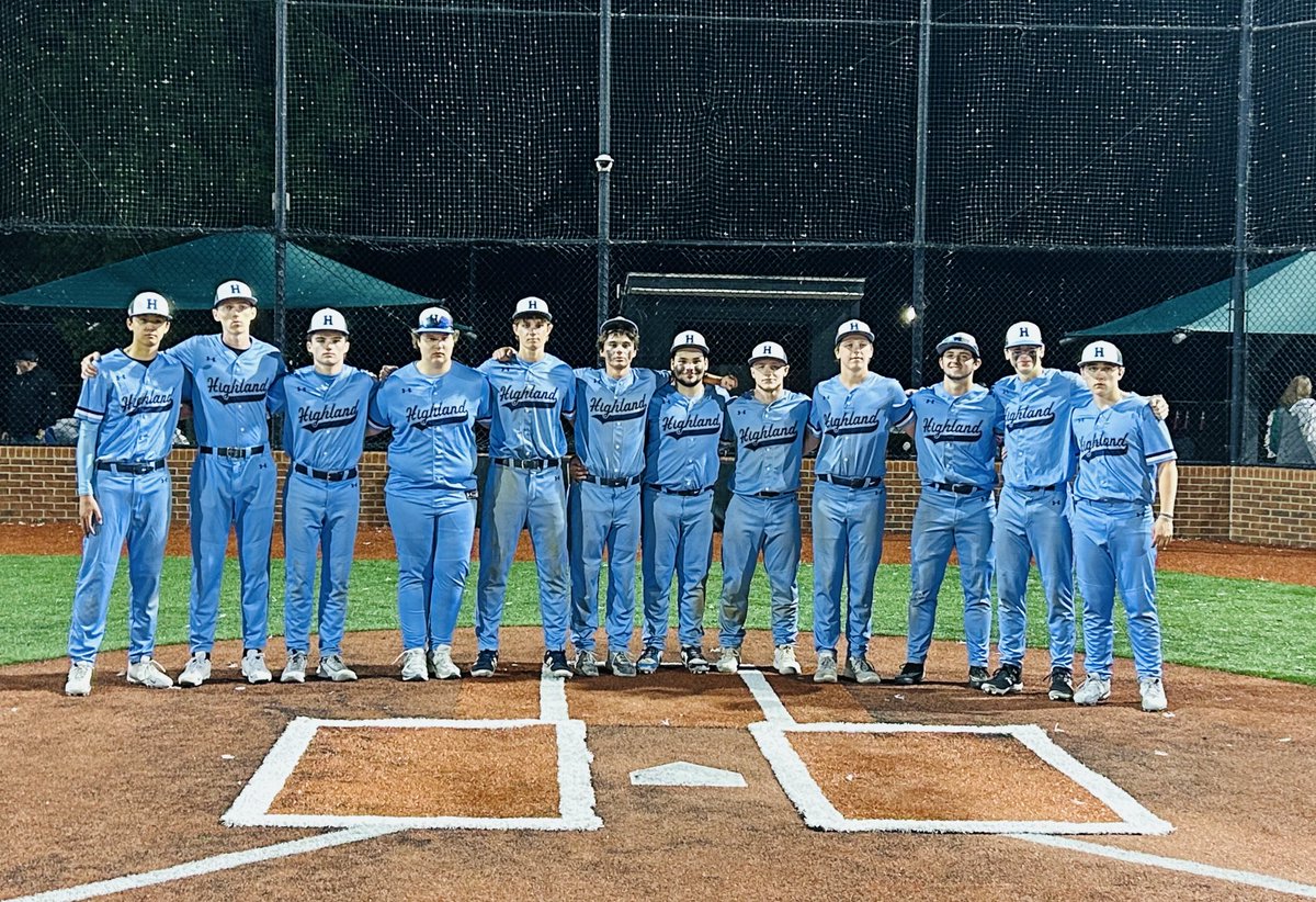 Highland2base's tweet photo. A special group of young men that helped pave the way back to restoring the “H” .Thank you all for making the 26 season one I’ll cherish and remember fondly . You have left your impact.Nothing but continued success for the 12 of you !! Love you guys - CoachGore @highland_base https://t.co/z9FWJfMg6G