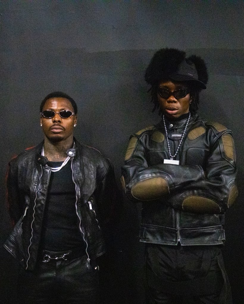 BLAQSTAT_'s tweet photo. 🚨. @BlaqBonez and @asakemusik “Chanel” has now spent 1 week at #1 on Apple Music Nigeria top songs chart 📈 

https://t.co/TxjRuN633c https://t.co/BgZbOWf19T
