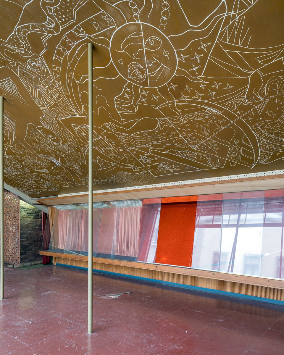 TweetCarraro's tweet photo. The historic Altino Cinema in Padua reopens its doors. On June 6-7, the Chiara and Francesco Carraro Foundation invites the public to explore this iconic space before its restoration into a new cultural hub. 🎭 #Carraro https://t.co/UqVYmXlec0