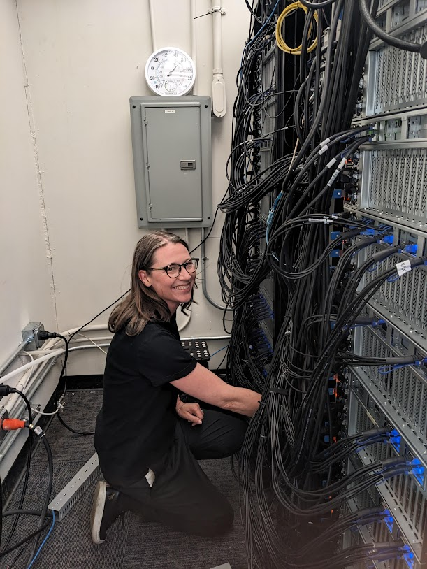 sallywf's tweet photo. Had a lot of fun at Delos' Palo Alto Campus, pulling plugs out of racks to see how resilient the system is first hand!  (article link in next tweet) https://t.co/iIeqA554wA