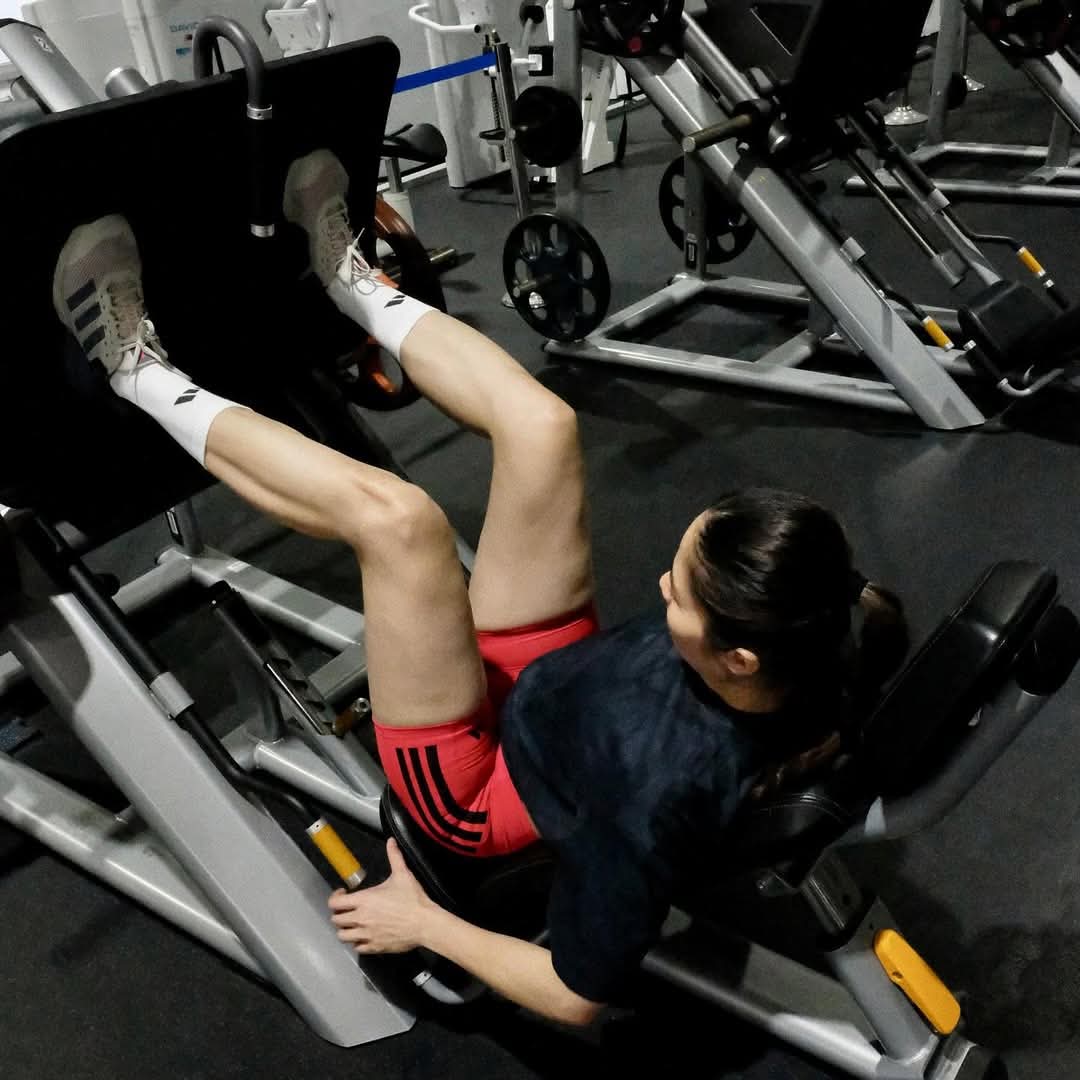 Ade1231o's tweet photo. ฟิต💪 https://t.co/dbL8xKyF1m