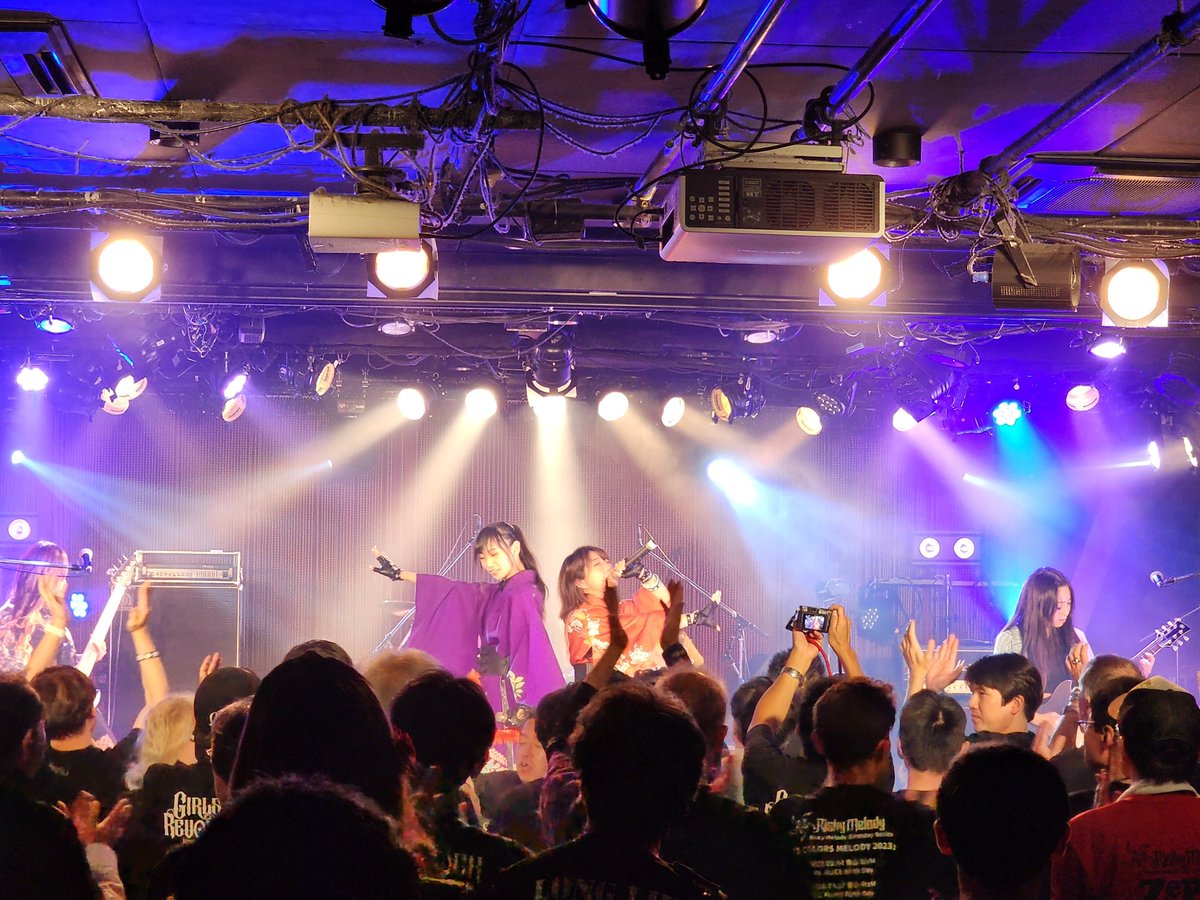 GRR_info's tweet photo. ◣ #ガルレボ2026 inTOKYO◢◤

「GIRLS ROCK REVOLUTION 2nd season」in TOKYO

#下北沢シャングリラ
4組目は #RAIDEN_雷電_です！

フロアの熱気がどんどん上がっています！

▼ガルレボ生配信のご視聴はこちら！
https://t.co/HQLpjVe5EW https://t.co/90CELWYeSb