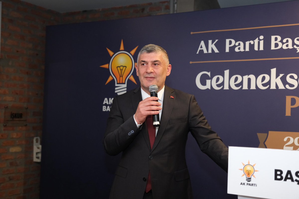 abalin's tweet photo. Başakşehir’de bugün bayram sevincine teşkilat coşkusu eşlik etti.

İlçe Başkanlığımızda gerçekleştirdiğimiz bayramlaşma programında yaklaşık 1000 dava ve yol arkadaşımızla bir araya geldik. Teşkilat mensuplarımızın heyecanı, samimiyeti ve güçlü birlik ruhu bizlere bir kez daha bu kutlu davanın ne kadar sağlam omuzlar üzerinde yükseldiğini gösterdi.

Şimdi ise büyük bir heyecanla Haliç Kongre Merkezi’ne, Cumhurbaşkanımız ve Genel Başkanımız Sayın Recep Tayyip Erdoğan’ın teşrifleriyle gerçekleşecek bayramlaşma programına ve Büyük Fetih Şöleni’ne geçiyoruz.

Bayramın huzuru, Fethin ruhu ve Türkiye Yüzyılı’nın inancıyla durmadan, yorulmadan yürümeye devam ediyoruz.

Birlikte güçlüyüz, birlikte Türkiye’yiz.

🇹🇷🌙 #Başakşehir #AKParti #KurbanBayramı #İstanbulunFethi #TürkiyeYüzyılı