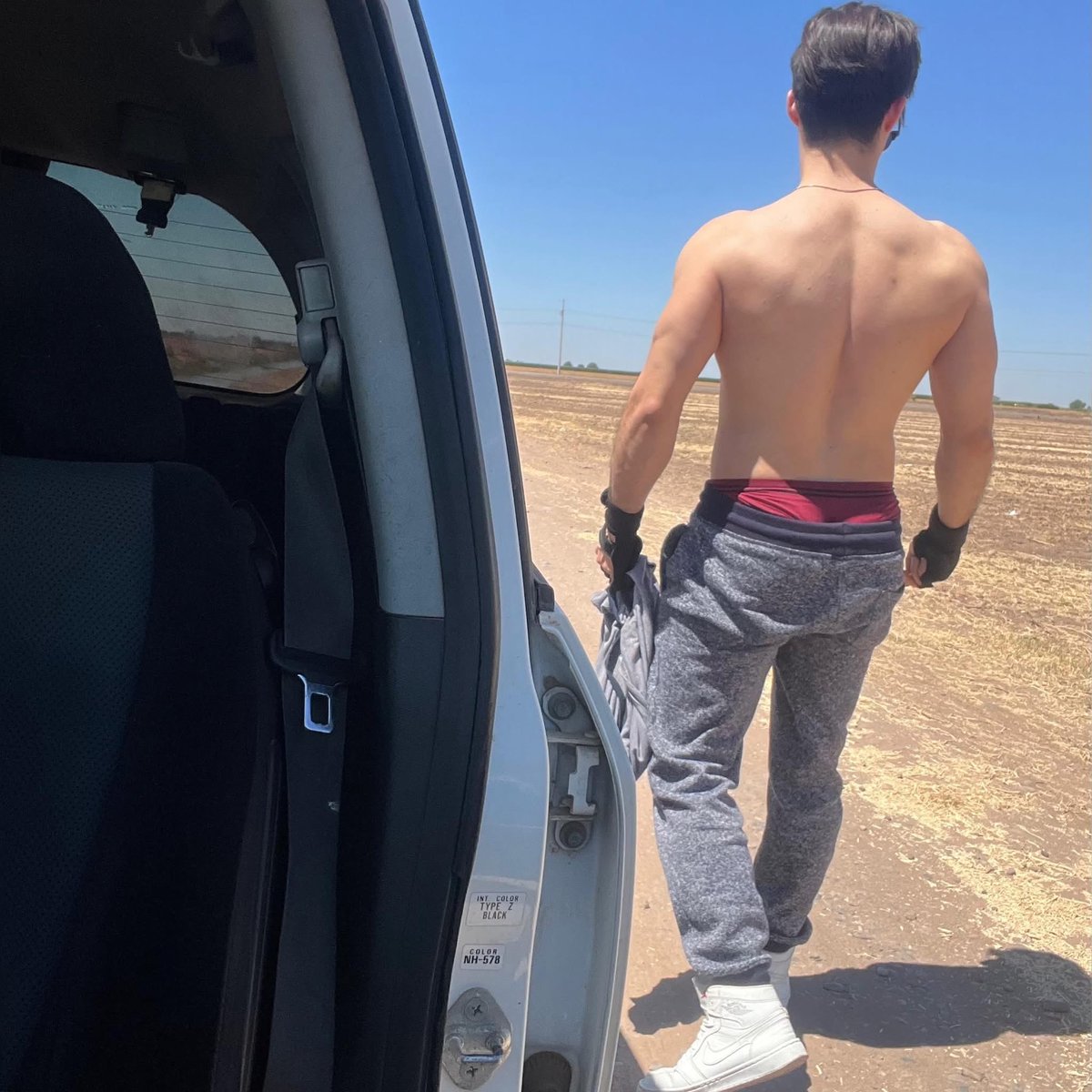 sickboyygt's tweet photo. Férias!! 👋🏻 https://t.co/MmZytJbXN3