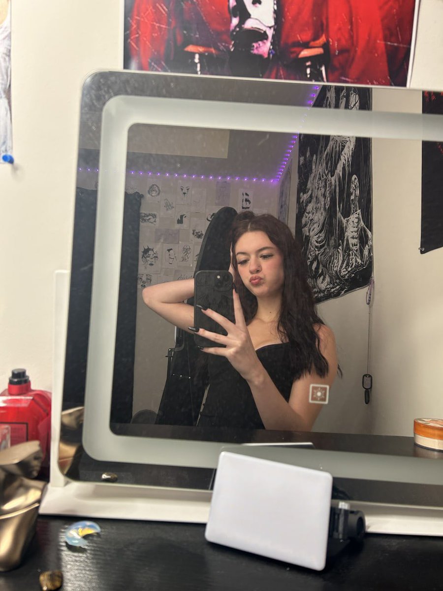 𝒆𝒖𝒅𝒐𝒓𝒂🎀 (@eudorapine) / Posts / X