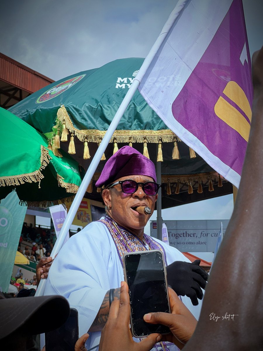 PulseNigeria247's tweet photo. Which Farooq Oreagba Ojude Oba fit went harder? 🥶

2025 or 2026? https://t.co/T13dV6Fbk1