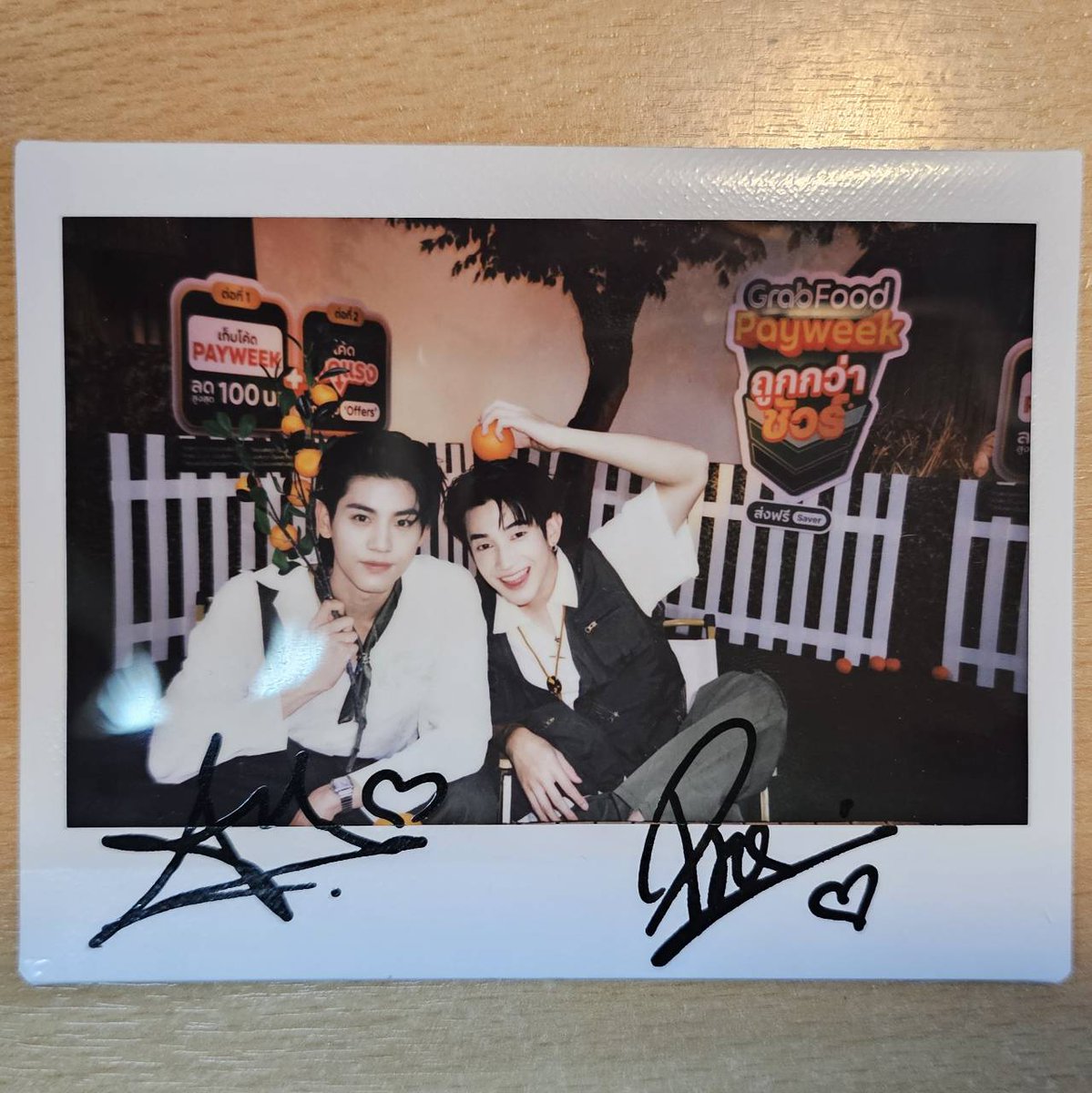 GMMTVSupport's tweet photo. ประกาศรายชื่อผู้โชคดีจาก LIVE #GrabFoodถูกกว่าชัวร์xAlmondProgress รับรูปโพลารอยด์พร้อมลายเซ็นจำนวน 10 รางวัล ดังนี้ค่���

1. @ckywjp
2. @yyujuupp_
3. @nw_nhlptxs
4. @tonizhou_11
5. @skySandP https://t.co/y8ZiScmZA3