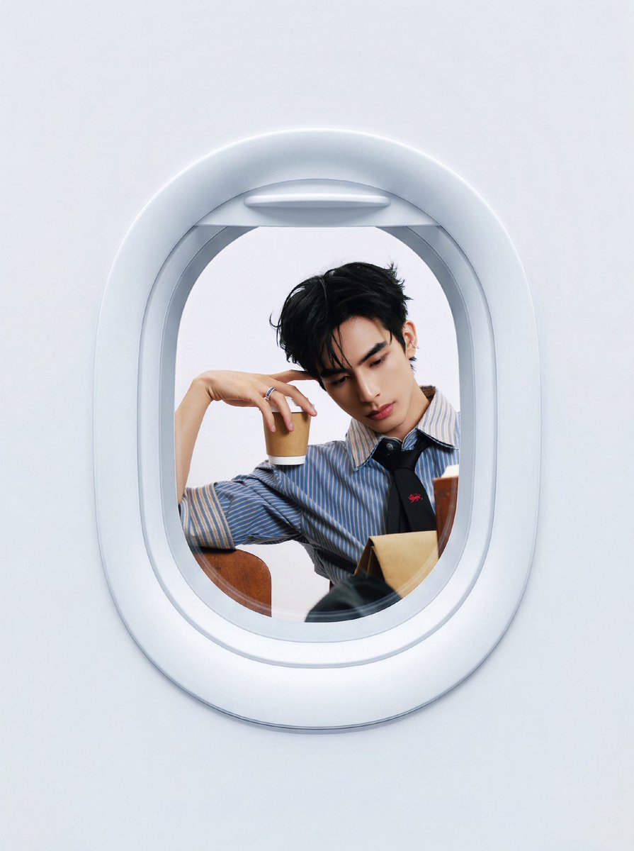 SWL99_update's tweet photo. [260529]

Studio Weibo Update

✈️ Freeplus Brand Ambassador #SongWeilong

Set off together with  freeplus brand ambassador Song Weilong to explore your “innate strength.”

“Let flowers bloom as flowers, let trees grow as trees, and let yourself become who you truly are.”

Believe in the power of natural talent.

#宋威龙

1/4