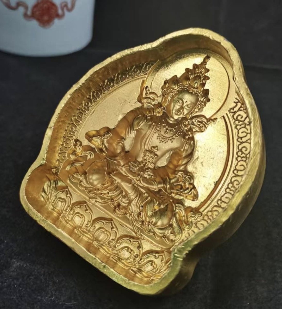 RCirlea's tweet photo. The mold I used for this statue 👆 is small, arround 4,5 cm. However, today I ordered a new mold for clay statues of Amida Buddha (Amitayus)  - 9 cm. It will arrive in 2-3 weeks. Any statue I make is used for the Stupa and for offering them as presents to those who visit Amidaji temple, readers, and Dharma friends. May all beings attain Liberation. Namo Amida Bu 🙏 Please support Amidaji temple with a donation at this link (PayPal) , https://t.co/TWfbJUO8wR

Yours in Namo Amida Bu 🙏
