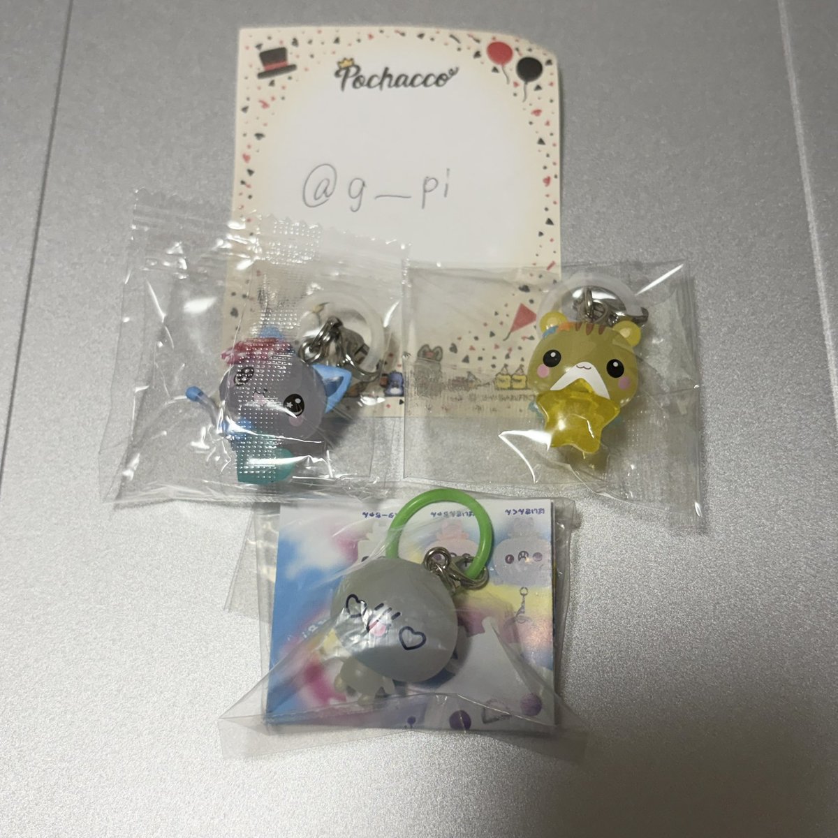 g_______pi's tweet photo. 【交換】ぷくぷくあわわちゃん ころんとクリアめじるしチャーム・平成ファンシーキャラクターズ めじるしアクセサリー

【譲】あわわちゃん(ハート)、まじかるミューンちゃんB、フワフワらびちゃんC

【求】ぷくぷくあわわちゃん＞ばいきんくん＞あわっこちゃん

まとめて、郵送での交換希望です🙇🏻‍♀️ https://t.co/lCFu8KcmDu