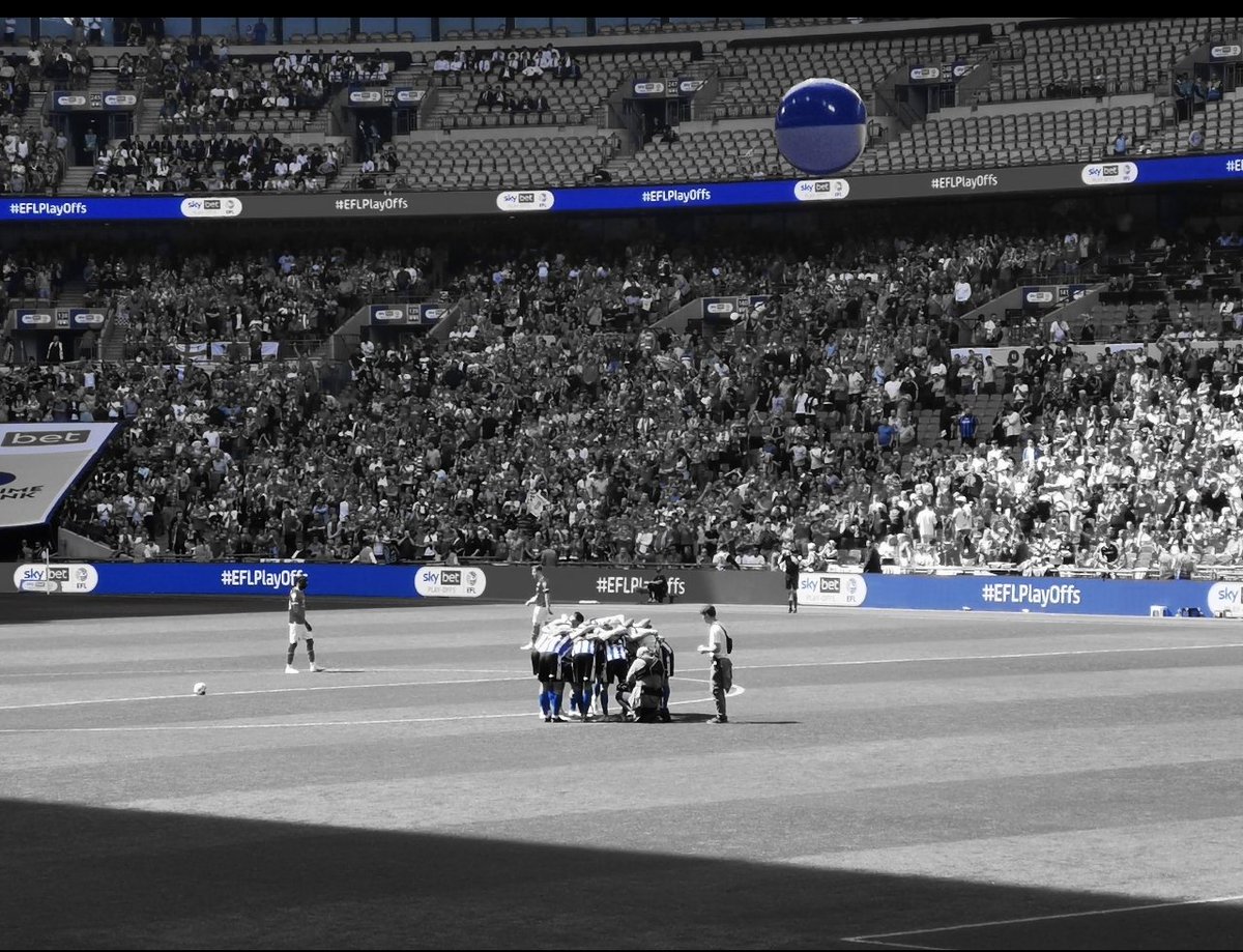 localyocal90's tweet photo. @WTIDPOD 🔵⚪🫶🏻 https://t.co/LhC8Jf1ilW
