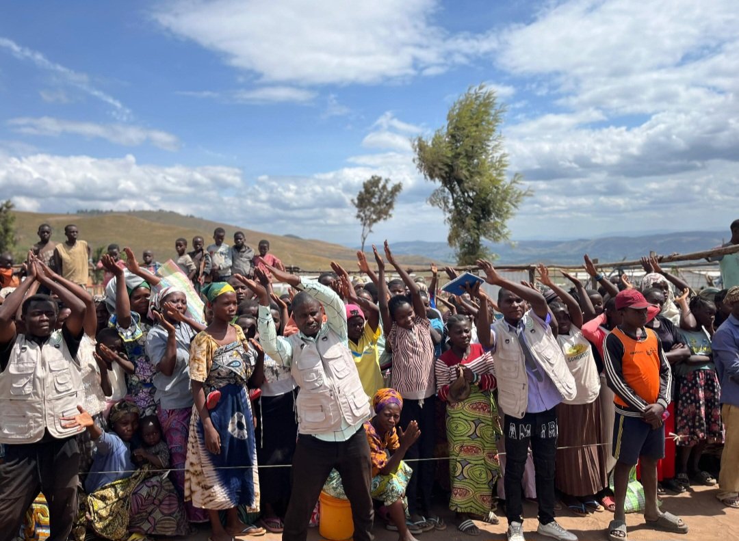 Sad_ngo's tweet photo. À l’occasion de la Journée Mondiale de l’Hygiène Menstruelle célébrée chaque 28 mai @Sad_ngo, en collaboration avec #ONPRA,@UNHCR_Burundi, @CatholicRelief, @ABUBEF avec l’appui matériel @food4thehungry, @Welthungerhilfe et #SEKA NAWE,a célébré cette journée au site Busuma
1/3 https://t.co/gOM9sVfXC1