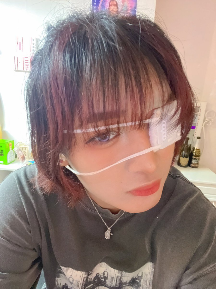 ryu_che28's tweet photo. ちなみに今日は珍しくスカートだにょん😺
あとネイルも変えたにょん💅 https://t.co/CLklEXEbuq