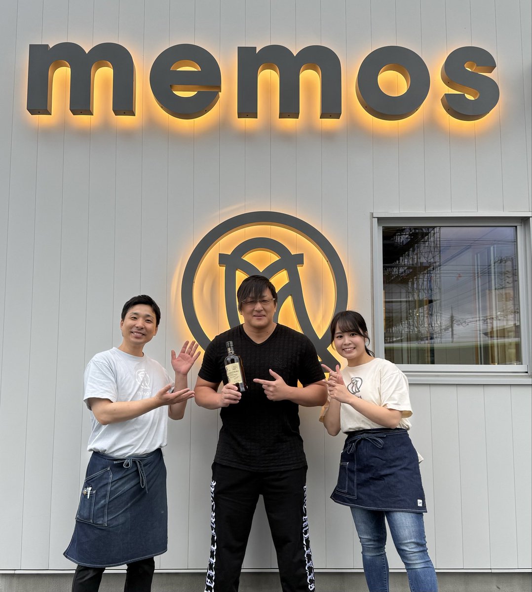 taichi0319's tweet photo. 久しぶりに
千歳のmemosさんに行けた
いつ行ってもマニアックなお酒から
希少なお酒まで
凄い数の品揃えだ🍾
俺も
たまたま入ってた竹鶴をゲット
プロレスファンのご夫婦が経営されてるから
是非みんなも一度行ってみてくれ
#memos https://t.co/XwjeMn49xN