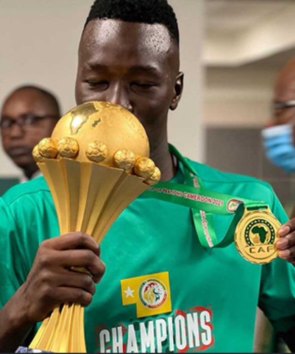 𝕬𝕴𝖅𝕰𝕹 🇸🇳🦅🌊 tweet media