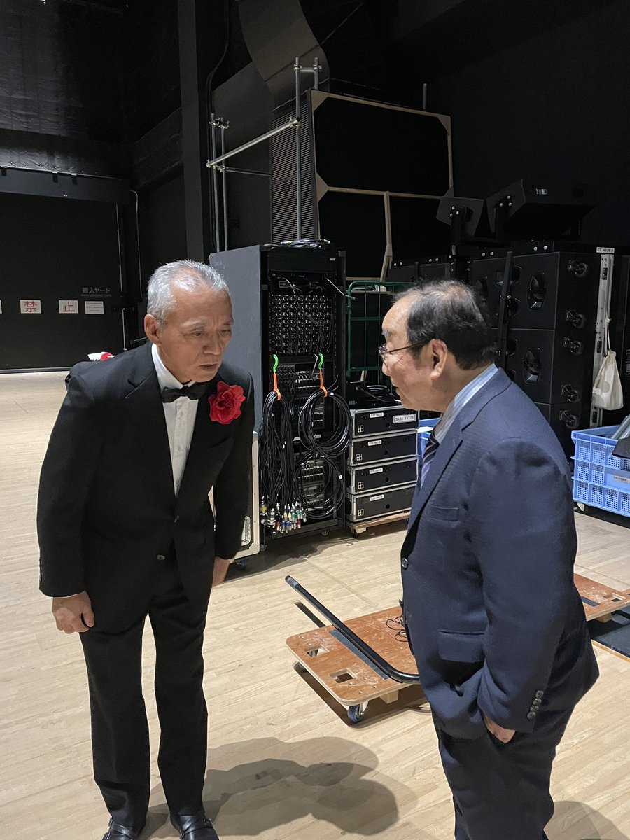 e6kw2y's tweet photo. 5月24日高崎芸術劇場で高崎第九合唱団の春のコンサートが開かれました。
高崎の第九合唱団は街の宝です。レベルも活動内容もヤバイくらいしっかりしています。深い敬意を持って挨拶しました。
#高崎市 #高崎市長 #富岡賢治 #高崎第九合唱団 https://t.co/jVNhAfBrQb