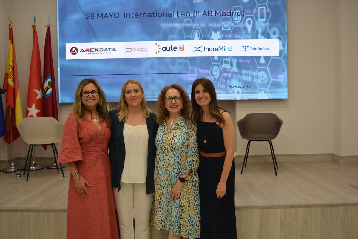 Autelsi's tweet photo. Ya disponible el informe, las ponencias y la galería fotográfica del seminario “Gobierno de las TIC en la era de la innovación”. Una jornada de referencia junto a líderes del sector público y privado. https://t.co/quwo4s4Idl https://t.co/vt1cX2r99X
