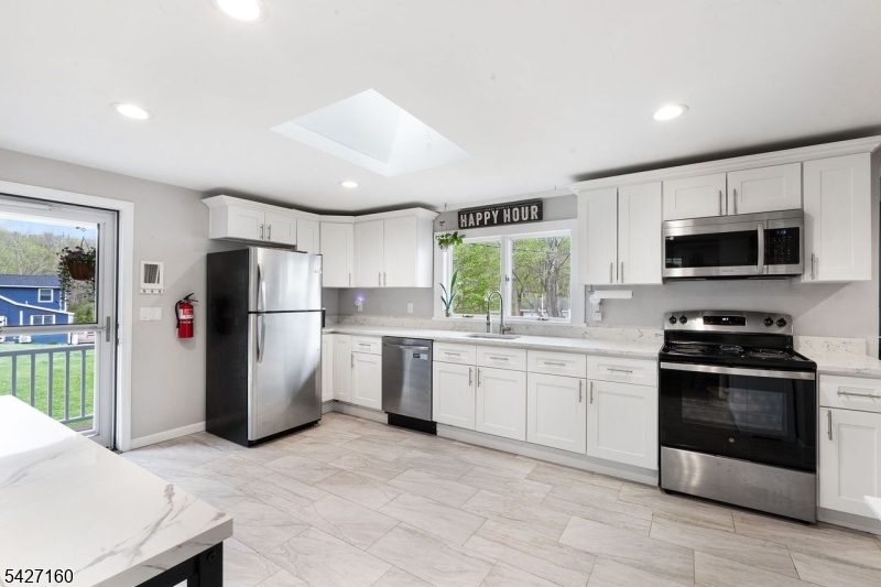 john1colemba's tweet photo. Don't miss out on this fantastic property in North Jersey with a newly reduced price.
- John Cole with Weichert, Realtors® - Roxbury
- Contact me at 973.713.7836 https://t.co/BI7Jvw3f1D