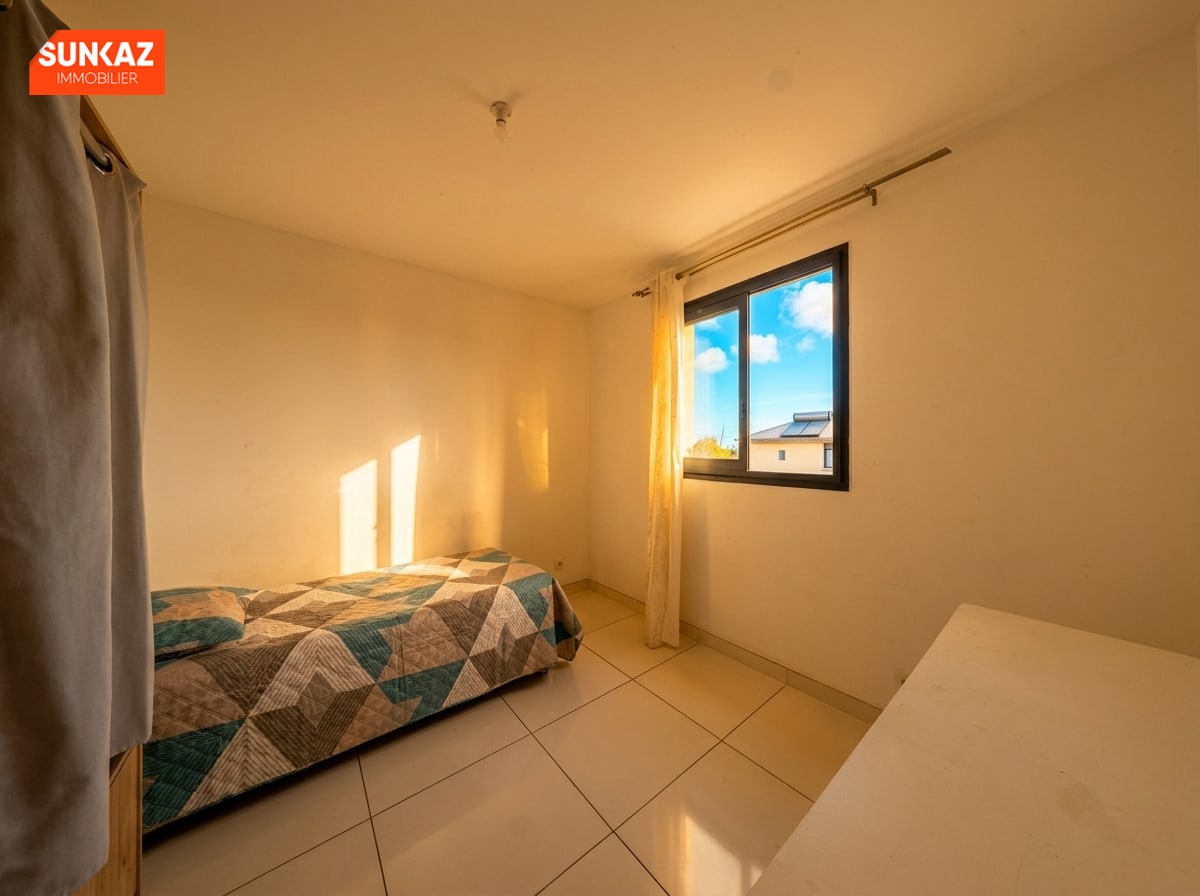 SUNKAZ's tweet photo. ✨ Nouveau | À louer | LE TAMPON 📍

▪ Maison/villa
▪ 4 pièce(s)
▪ 80 m²
▪ 1350€ par mois

https://t.co/xZ41v012ed

Vous souhaitez plus d’informations sur ce bien ? ⬇ 
📞 +262 262 49 04 90
📧 contact@sunkaz.re

#sunkaz (...) https://t.co/4ZHFkFTx0d