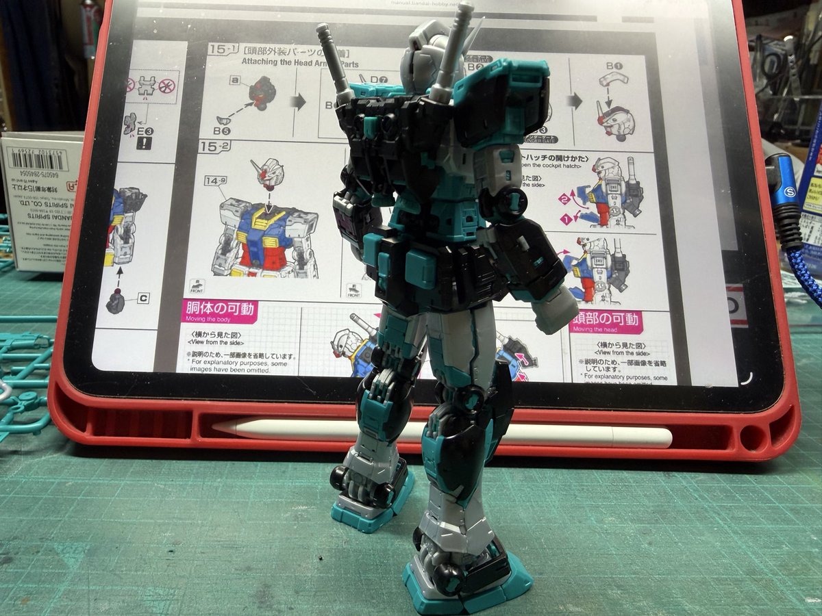 r32toshi's tweet photo. #RG 
#ガンダム 
#初音ミク 
#ペリカンラジオ 

本体完成🤩

ただ、左肘の丸モールドがポロリしやすく
後に接着しよう https://t.co/kJwtgBNl9k