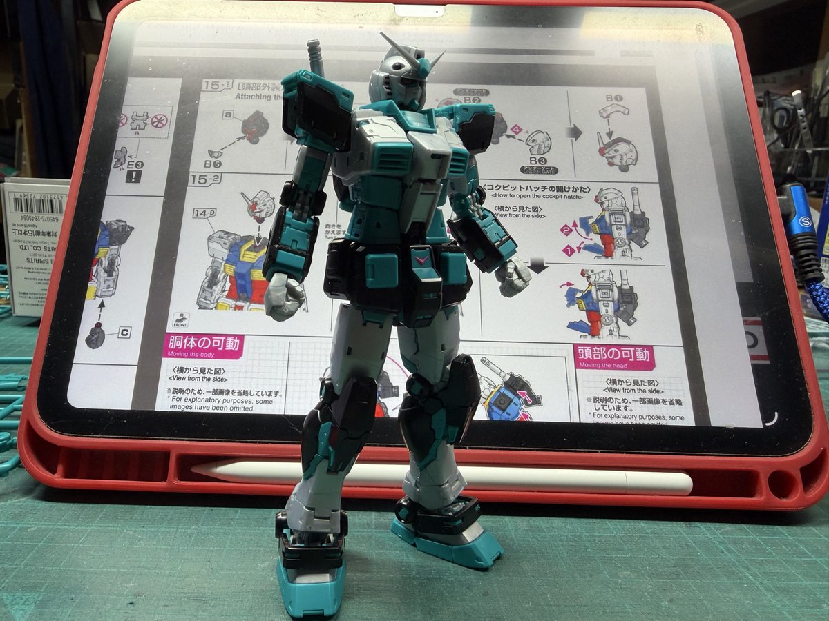 r32toshi's tweet photo. #RG 
#ガンダム 
#初音ミク 
#ペリカンラジオ 

本体完成🤩

ただ、左肘の丸モールドがポロリしやすく
後に接着しよう https://t.co/kJwtgBNl9k
