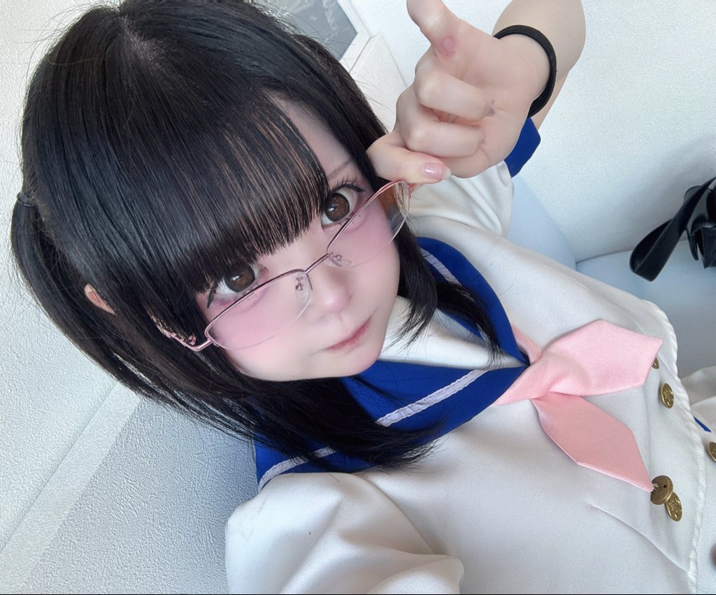 みこ tweet media